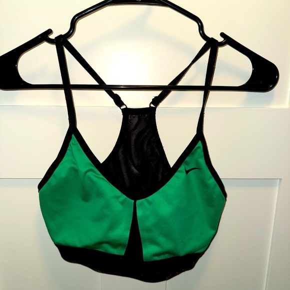Nike Green Sports Bra - Picture 1 of 2